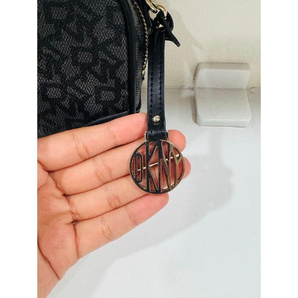 WOMEN'S DKNY BLACK SMALL MEDIUM CROSSBODY PURSE WITHOUT SHOULDER STRAP